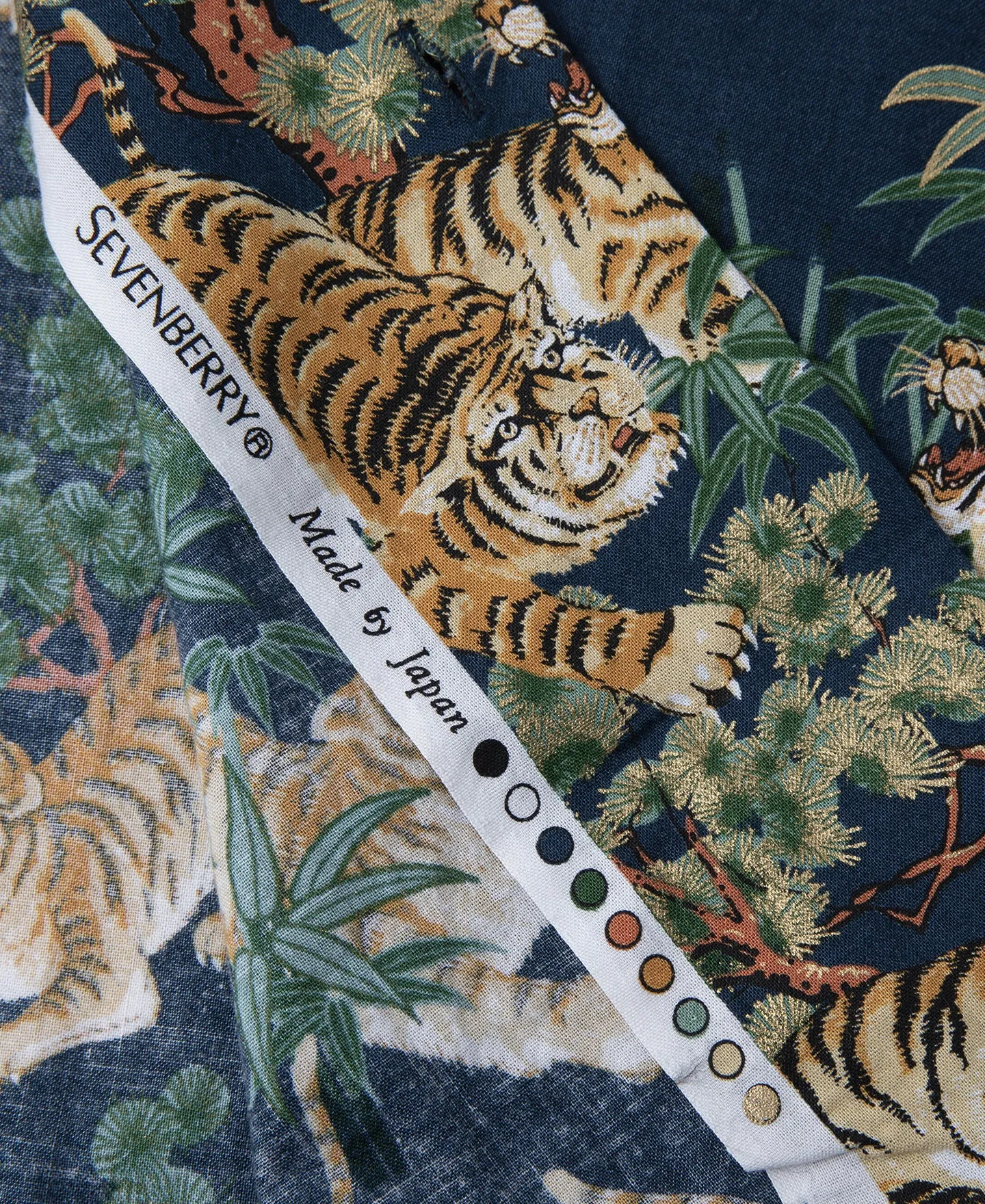 Lot AS08 Ukiyo-e Tiger & Bambo Pattern Aloha Shirt - Navy