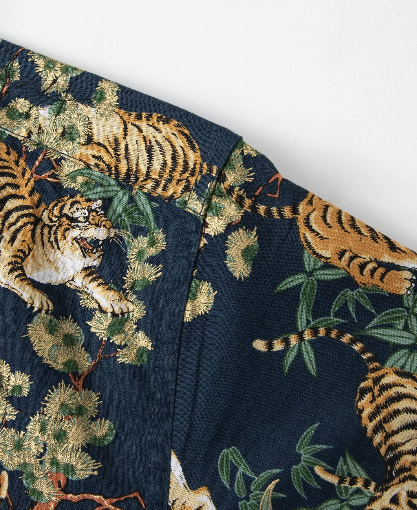 Lot AS08 Ukiyo-e Tiger & Bambo Pattern Aloha Shirt - Navy
