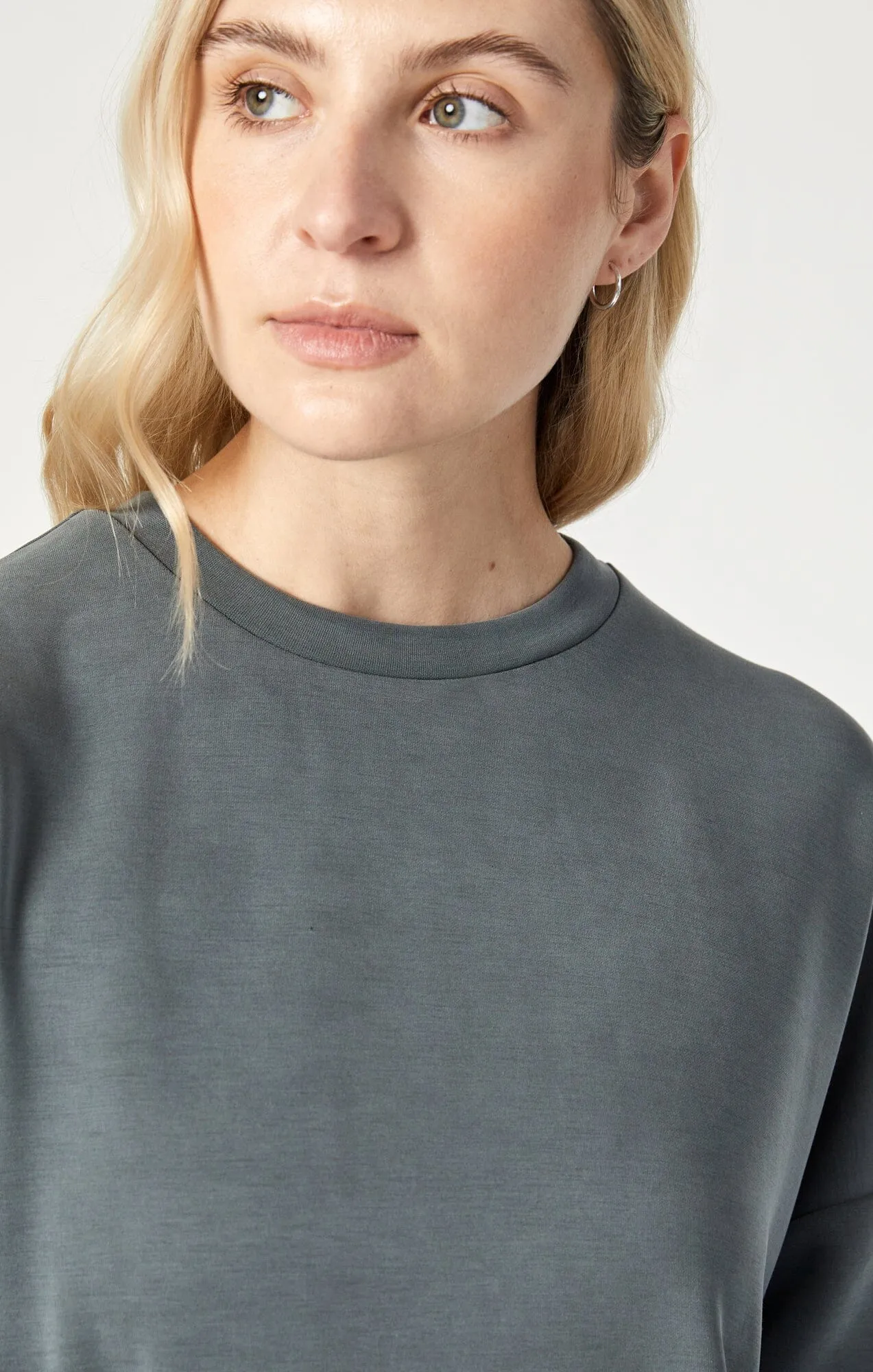 LUXE TOUCH OVERSIZED SWEATSHIRT IN URBAN CHIC