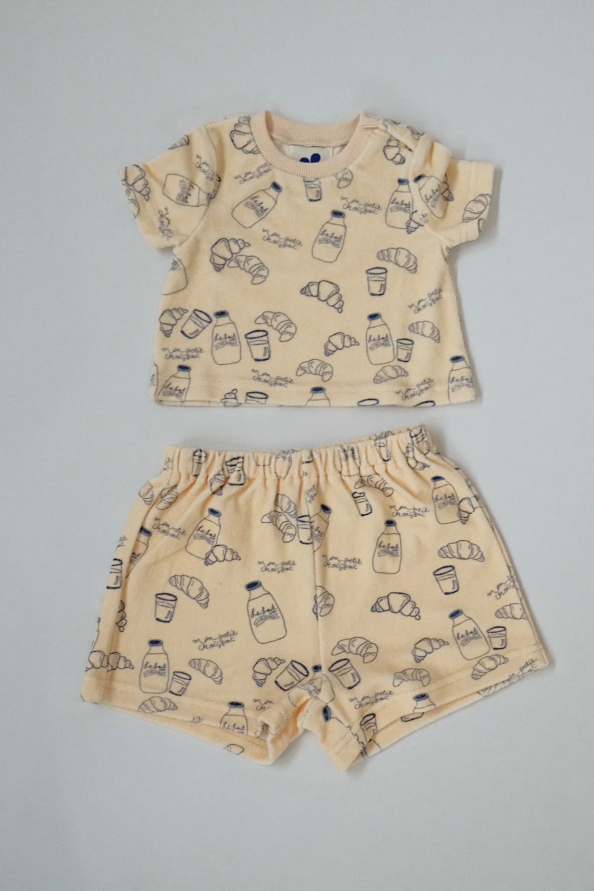 Terry towel shorts - milk & croissant